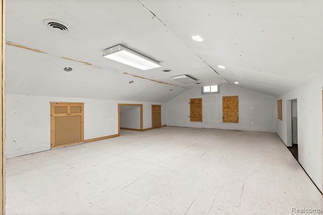 26905 Plymouth Road, Redford, MI 48239