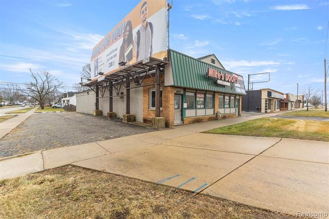 26905 Plymouth Road, Redford, MI 48239