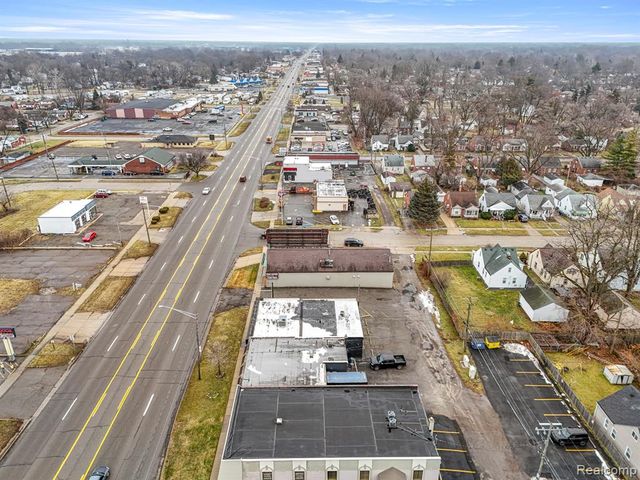 26905 Plymouth Road, Redford, MI 48239