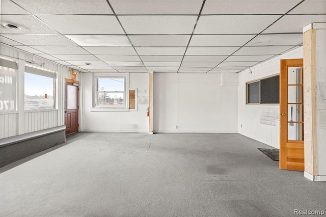 26905 Plymouth Road, Redford, MI 48239
