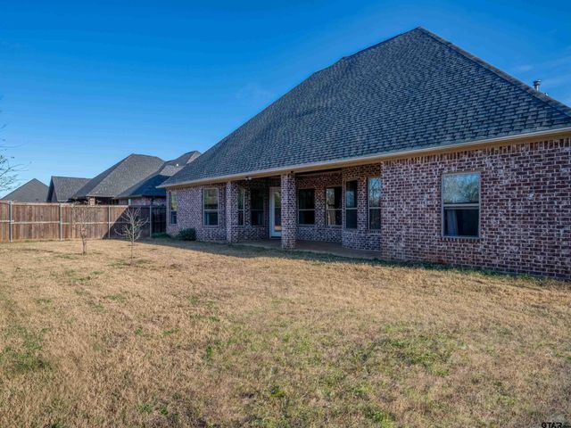 261 Heritage Way, Bullard, TX 75757