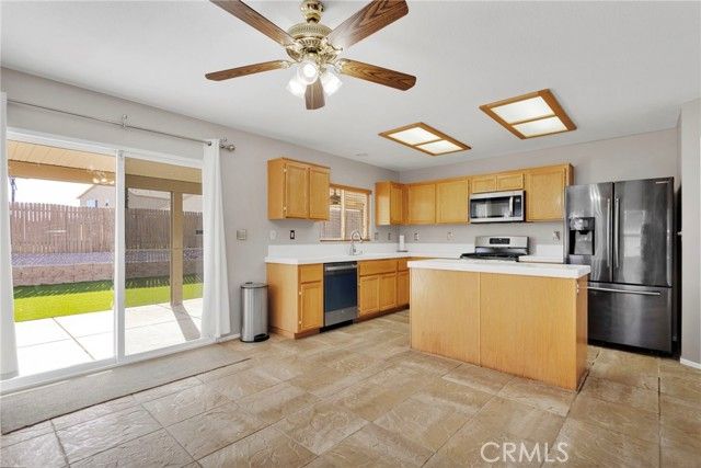 11979 Luna, Victorville, CA 92392