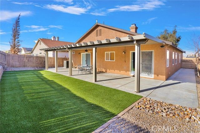 11979 Luna, Victorville, CA 92392