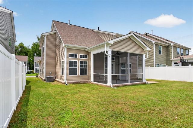 142 Blessing CIR, Suffolk, VA 23434