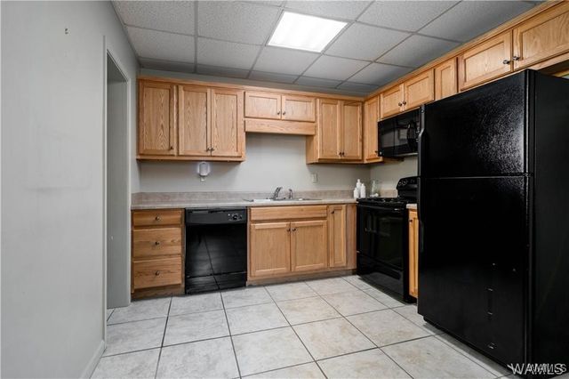 1212 12th 17, Tuscaloosa, AL 35401