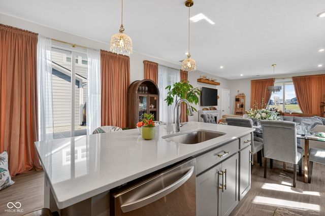 7401 Cella Lane, Mccordsville, IN 46055