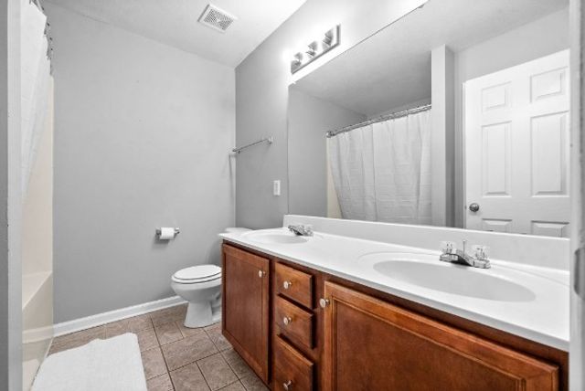 535 Lafayette Rd Lot 8 Bldg B, Clarksville, TN 37042