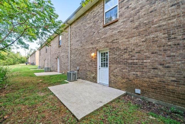 535 Lafayette Rd Lot 8 Bldg B, Clarksville, TN 37042