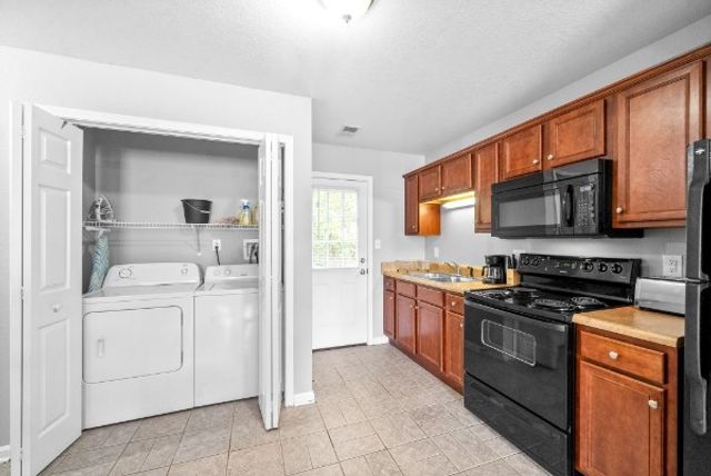 535 Lafayette Rd Lot 8 Bldg B, Clarksville, TN 37042