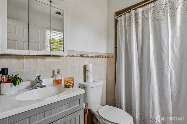 1635 Mabel Street, Piscataway, NJ 08854