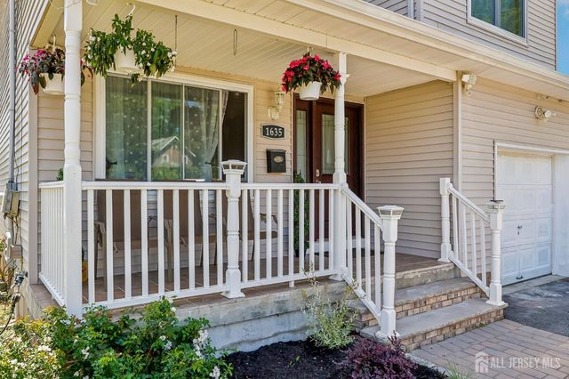 1635 Mabel Street, Piscataway, NJ 08854