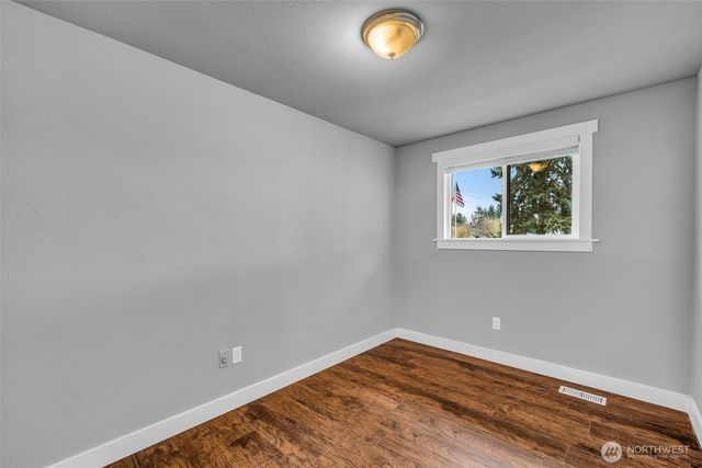 15802 64th Avenue Court East, Puyallup, WA 98375