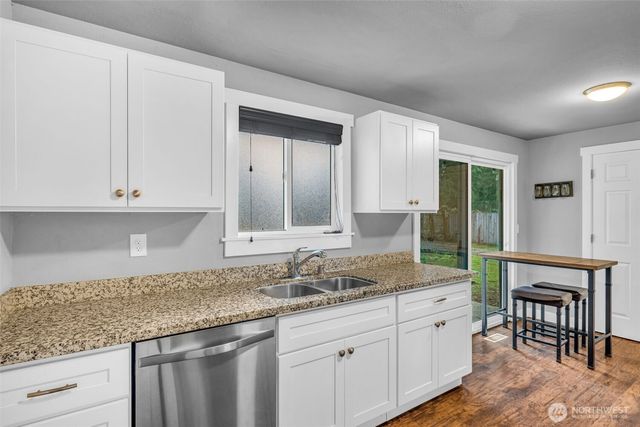 15802 64th Avenue Court East, Puyallup, WA 98375