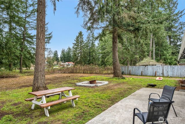15802 64th Avenue Court East, Puyallup, WA 98375
