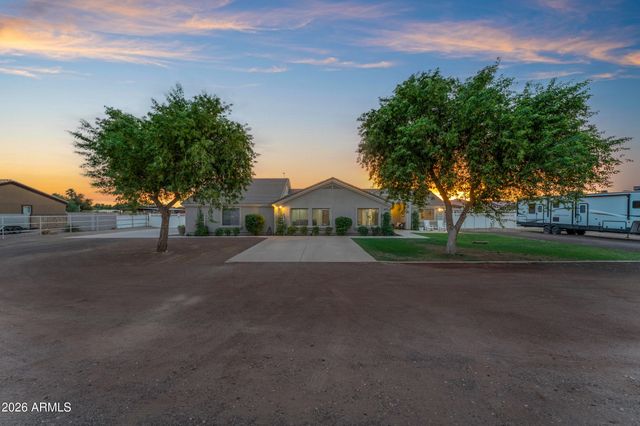 6816 N 171ST Drive, Waddell, AZ 85355