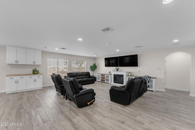 6816 N 171ST Drive, Waddell, AZ 85355