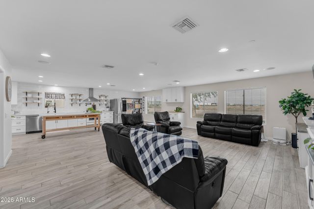 6816 N 171ST Drive, Waddell, AZ 85355
