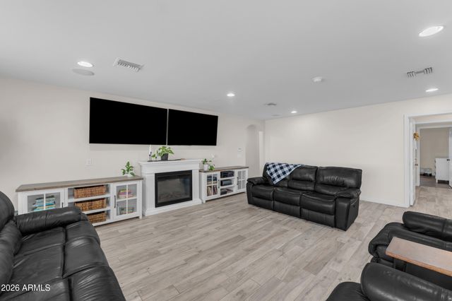 6816 N 171ST Drive, Waddell, AZ 85355