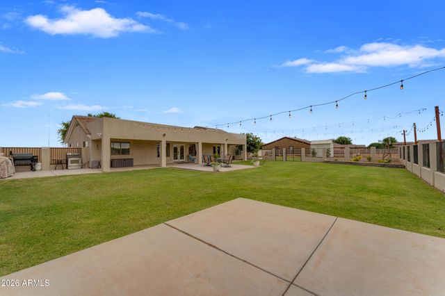6816 N 171ST Drive, Waddell, AZ 85355