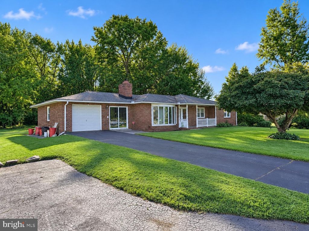 312 HIGHLAND AVE, CARNEYS POINT, NJ 08069 — photo 2