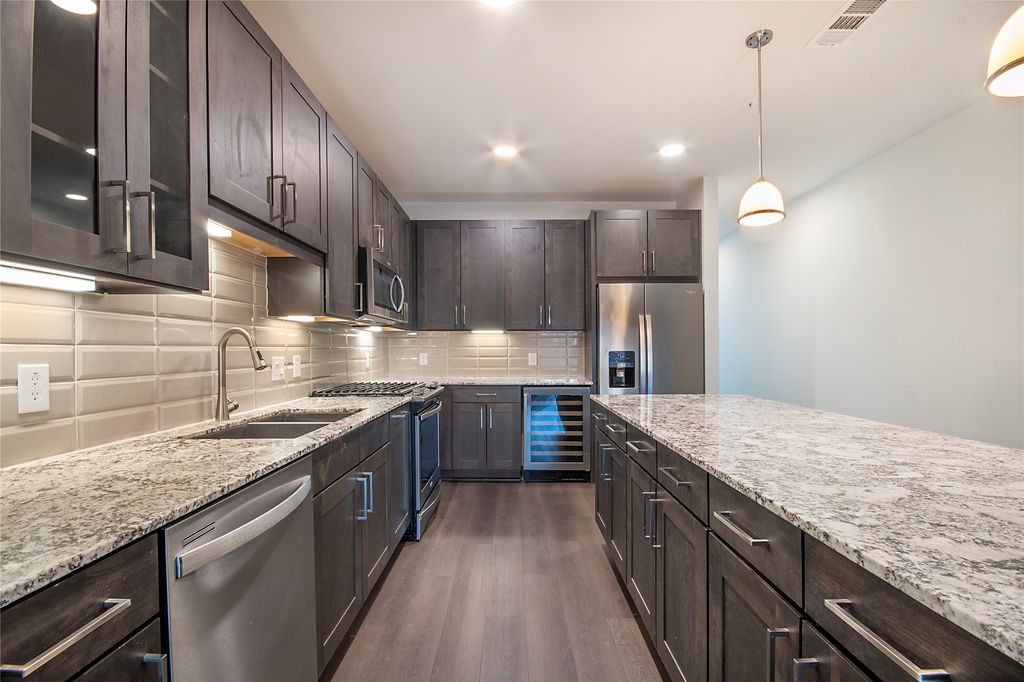 5613 Belmont Avenue 210, Dallas, TX 75206