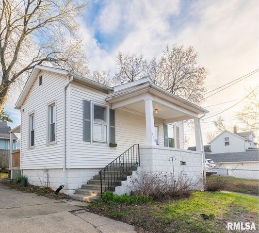 918 MARGARET Street, Pekin, IL 61554