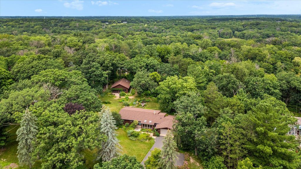 8665 Kimbro Lane N, Grant, MN 55082