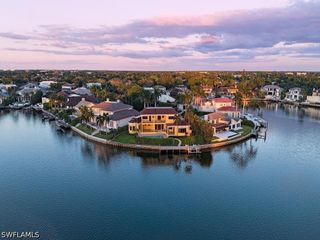 303 CUDDY CT, Naples, FL 34103