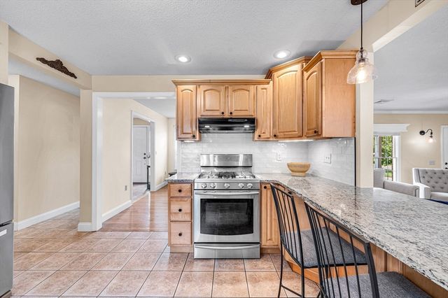 89 Kane Brothers Cir, Westfield, MA 01085
