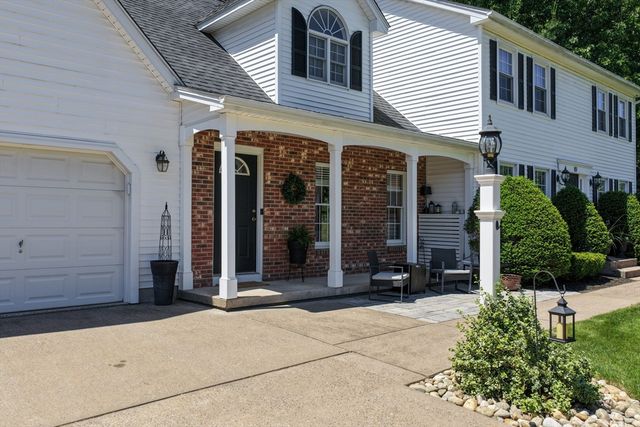 89 Kane Brothers Cir, Westfield, MA 01085