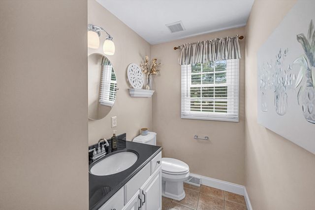 89 Kane Brothers Cir, Westfield, MA 01085