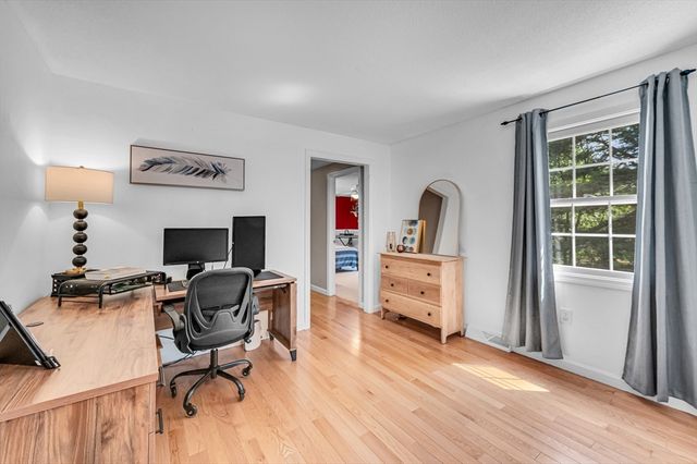 89 Kane Brothers Cir, Westfield, MA 01085