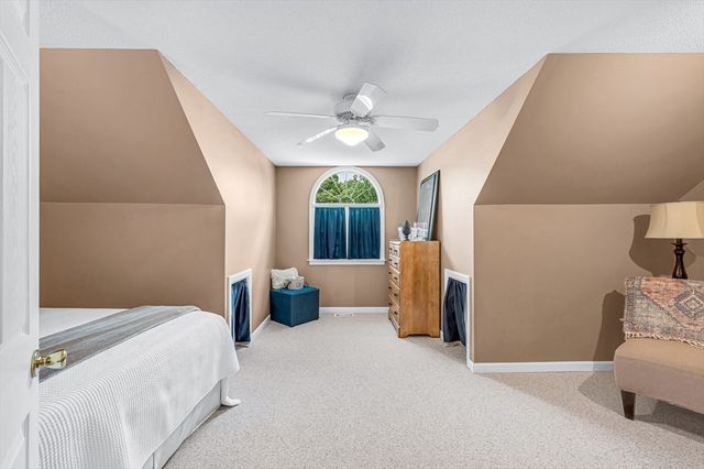 89 Kane Brothers Cir, Westfield, MA 01085