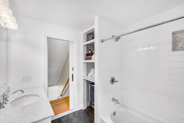 89 Kane Brothers Cir, Westfield, MA 01085