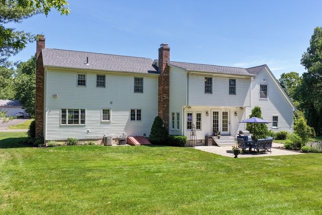 89 Kane Brothers Cir, Westfield, MA 01085