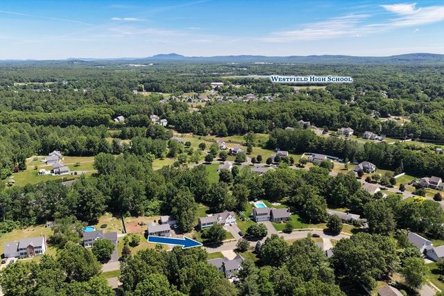 89 Kane Brothers Cir, Westfield, MA 01085