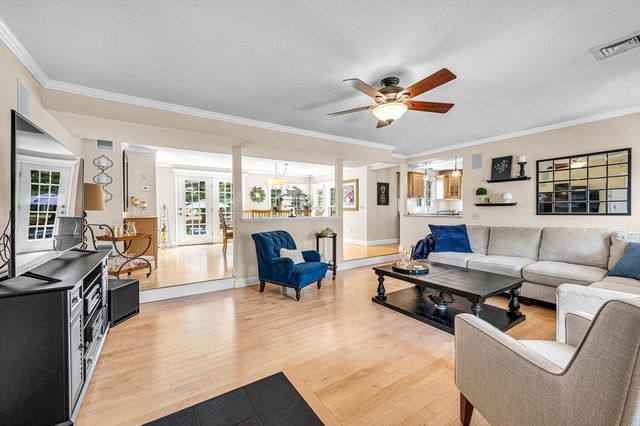 89 Kane Brothers Cir, Westfield, MA 01085