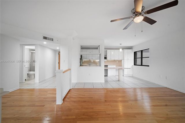 1891 N 61st Avenue B215, Hollywood, FL 33024