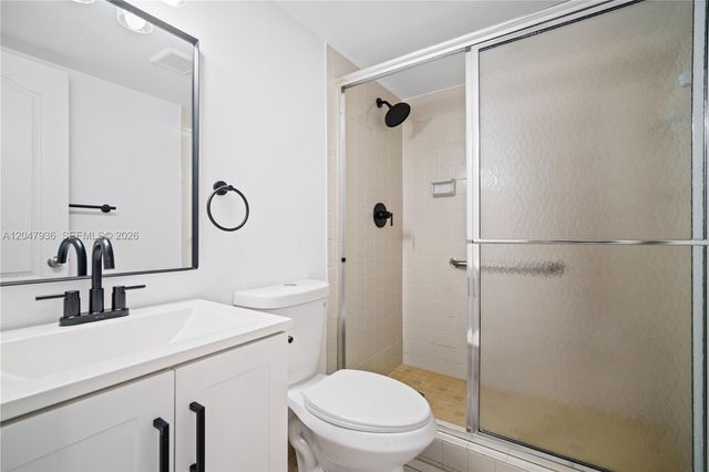 1891 N 61st Avenue B215, Hollywood, FL 33024