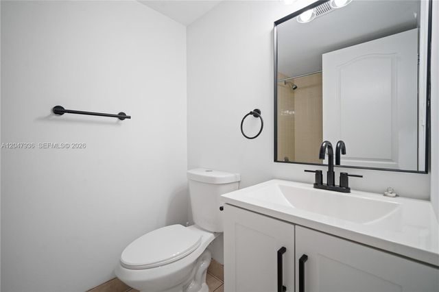 1891 N 61st Avenue B215, Hollywood, FL 33024