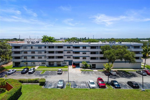 1891 N 61st Avenue B215, Hollywood, FL 33024