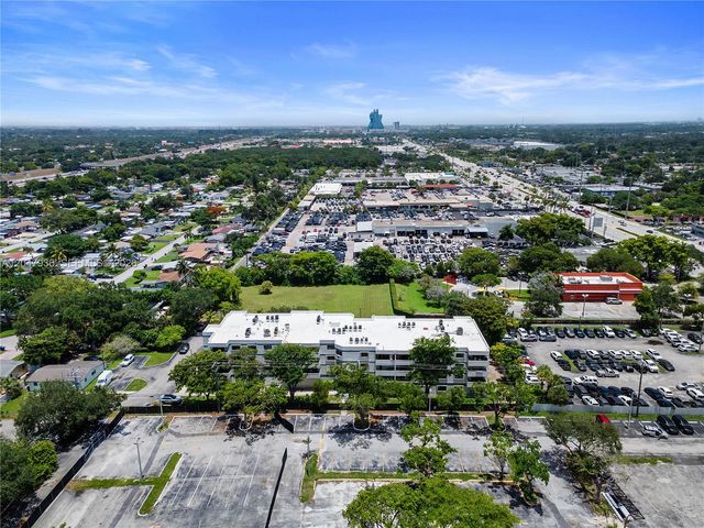 1891 N 61st Avenue B215, Hollywood, FL 33024