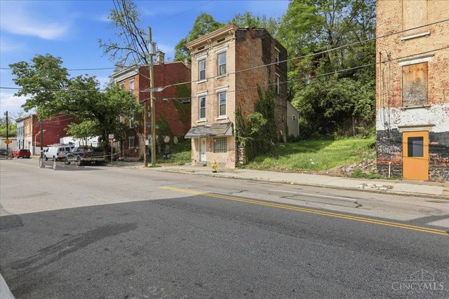 677 State Avenue, Cincinnati, OH 45204