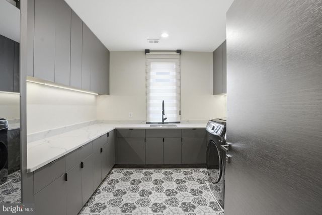 1573 WESTMORELAND ST, Mclean, VA 22101