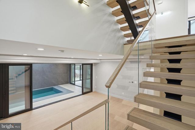 1573 WESTMORELAND ST, Mclean, VA 22101