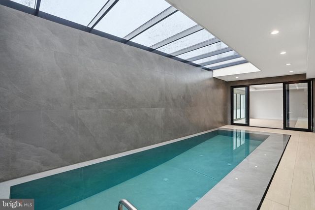 1573 WESTMORELAND ST, Mclean, VA 22101