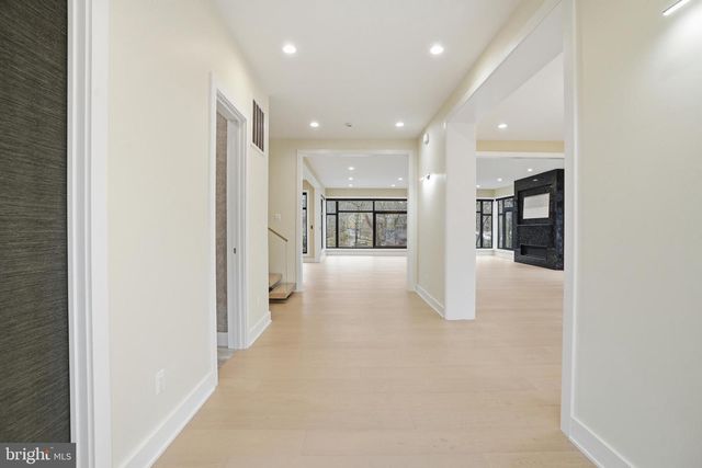 1573 WESTMORELAND ST, Mclean, VA 22101