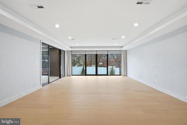 1573 WESTMORELAND ST, Mclean, VA 22101