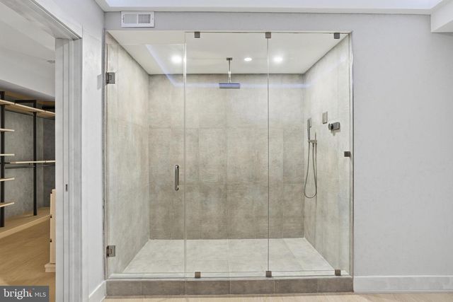 1573 WESTMORELAND ST, Mclean, VA 22101