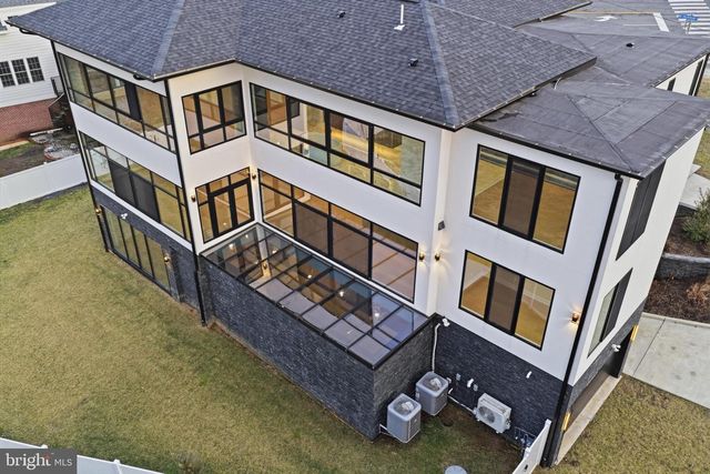 1573 WESTMORELAND ST, Mclean, VA 22101